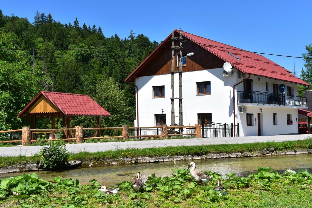 Plitvice Panta Rei Casa de hóspedes Plitvička Jezera Exterior foto